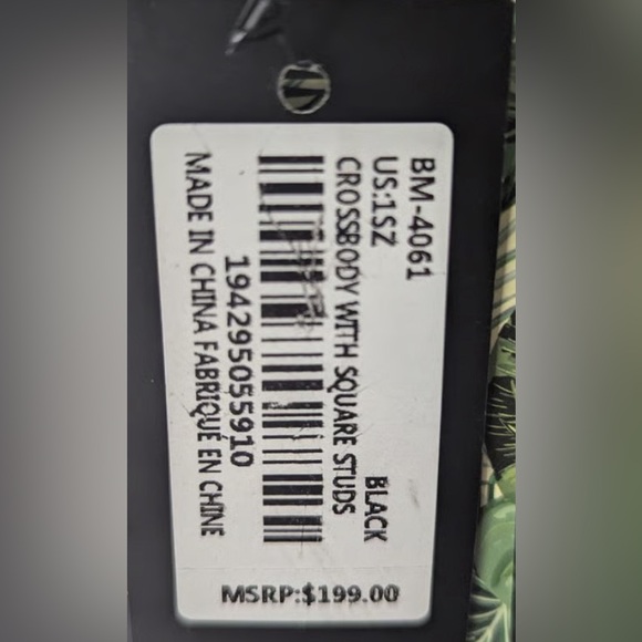 BADGLEY MISCHKA black Quilted leather crossbody with studs Used - Picture 8 of 8